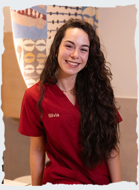 Dra. Silvia Veiga, odontologa santiago de compostela